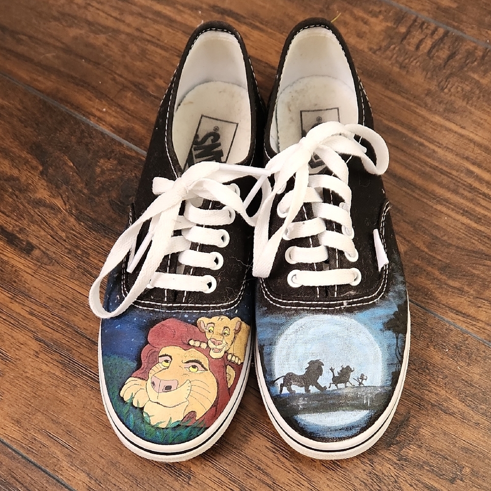 Lion King painted Vans size 6.5 womens